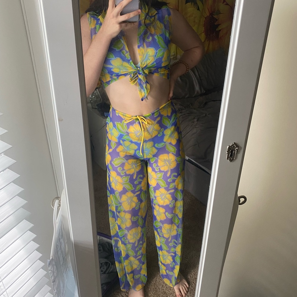 Vintage 80s Mesh Coverup